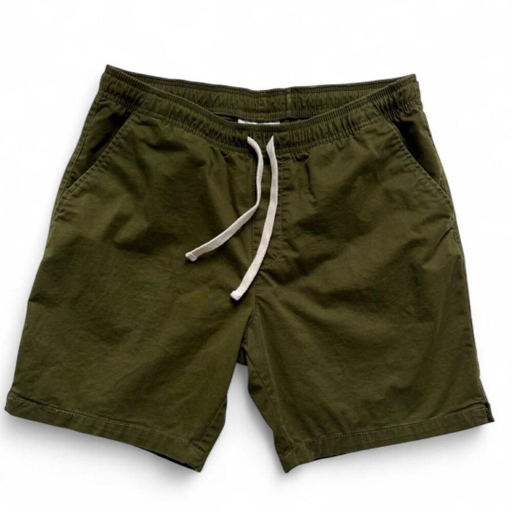 Men's Shorts Size Medium - Picture 1 of 9